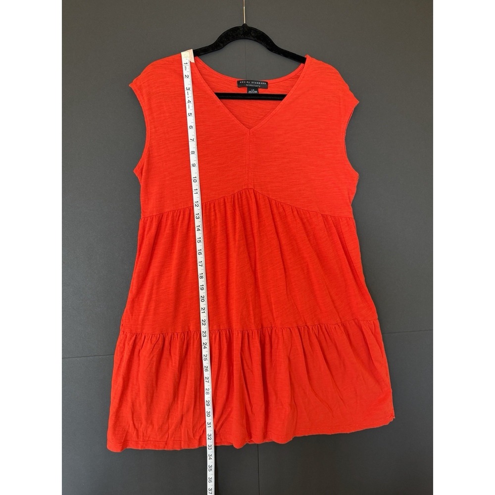 Social Standard by Sanctuary Large Coral Tiered Dress V Neck Casual Sleeveless - Picture 2 of 11